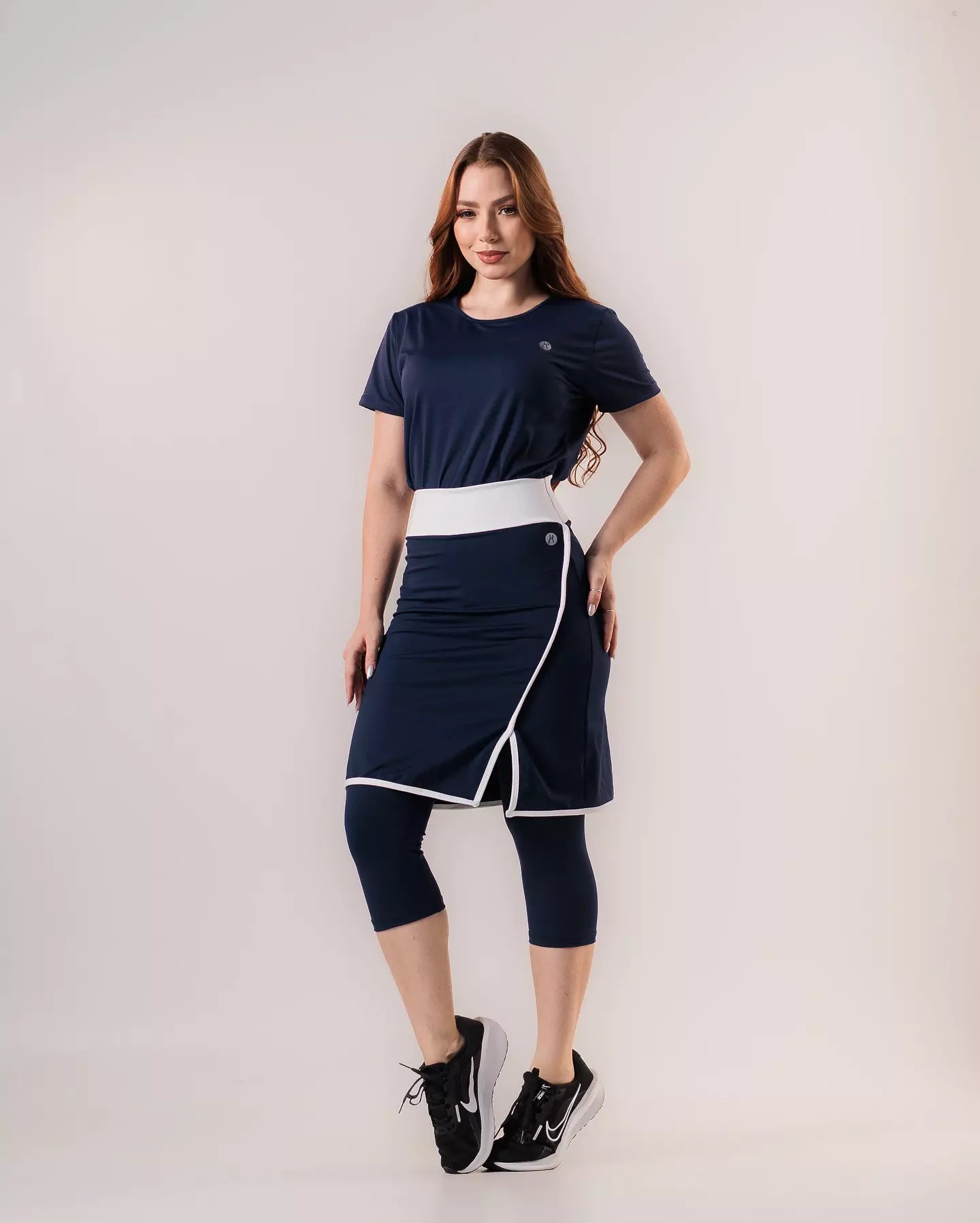 Conjunto Camisa e Capri Saia Enviesada Poliamida