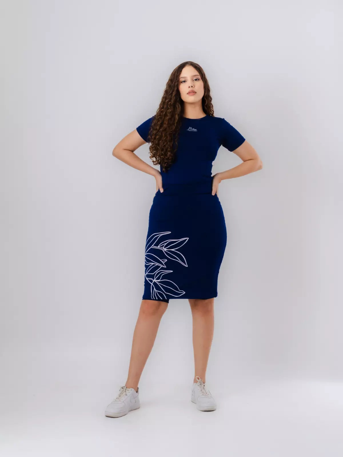 Conjunto Camisa e Midi Saia Florescer