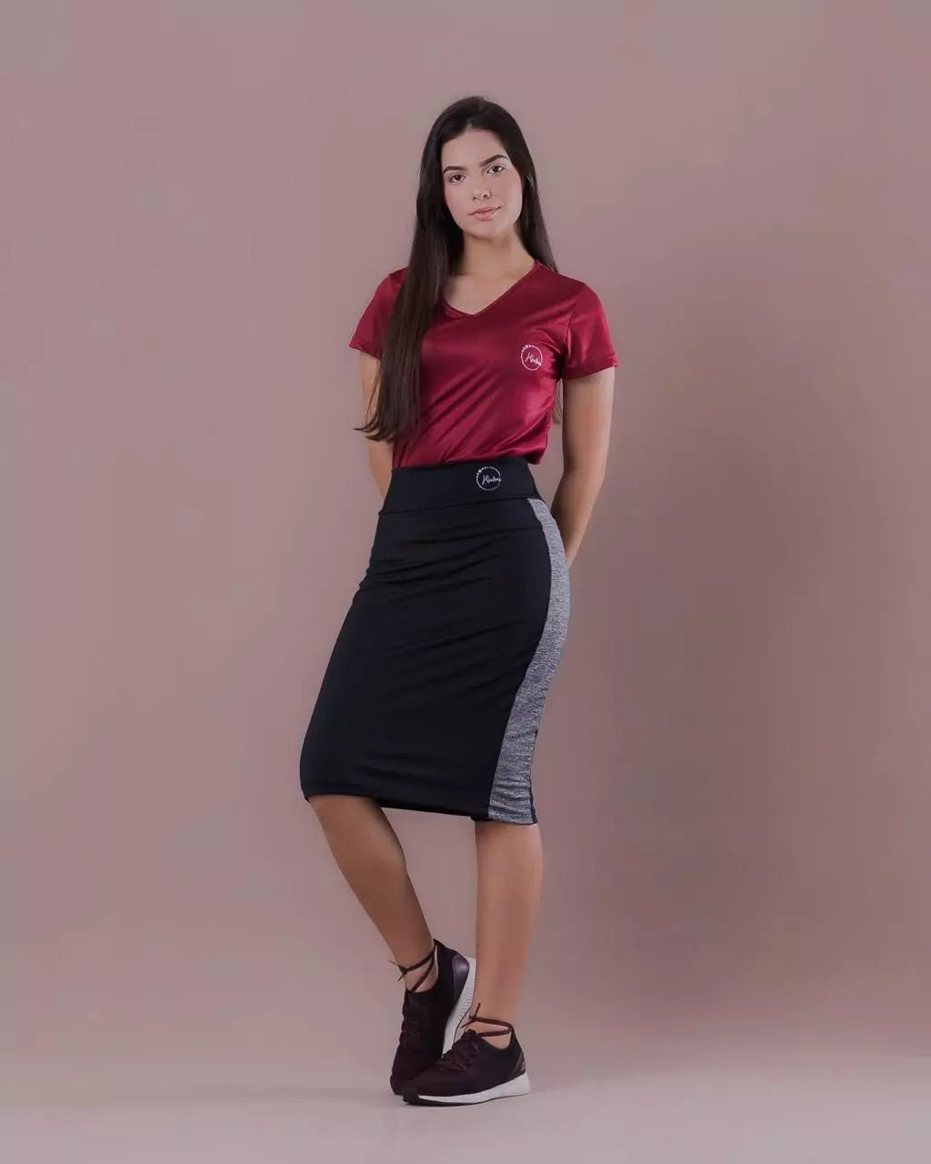 Conjunto Camisa e Midi Saia Basic