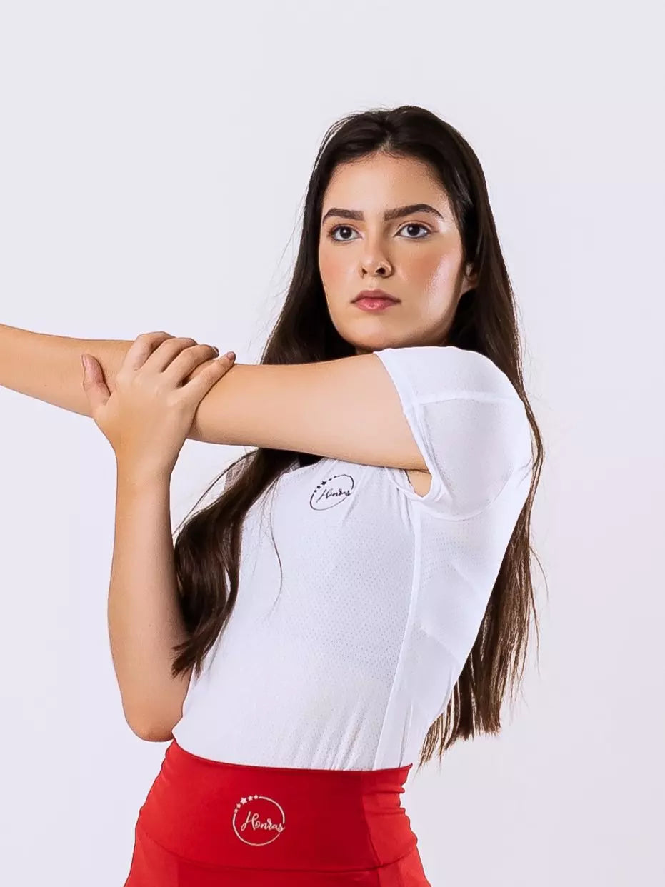 Camiseta Poliéster Furadinha Basic