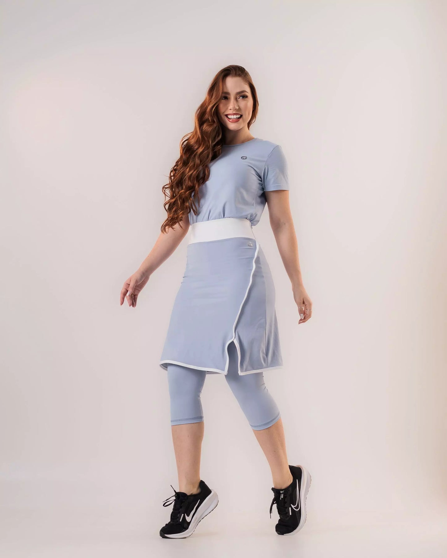 Conjunto Camisa e Capri Saia Enviesada Poliamida